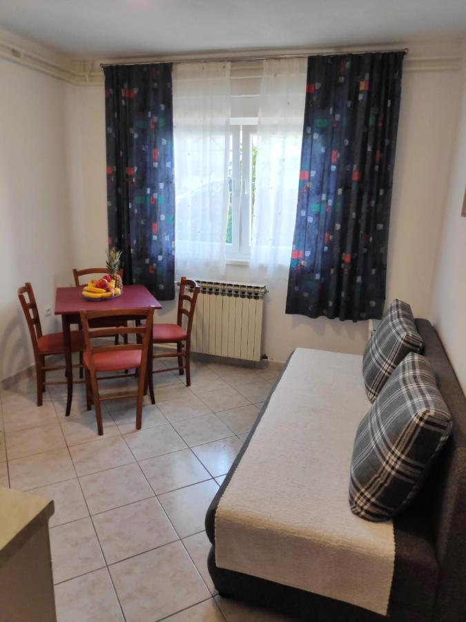 Apartman Rivana Baska Voda Bagian luar foto