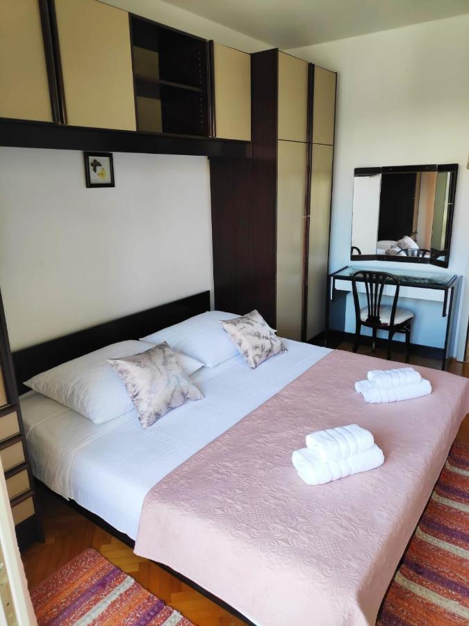 Apartman Rivana Baska Voda Bagian luar foto